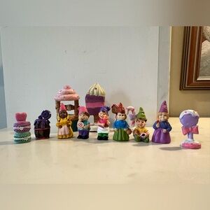 Assorted Colorful Candy Garden Mini Fairy Gardens Gnome Figurine Set